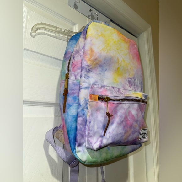 Herschel Tie-Dye adjustable strap Backpack. NWOT - Picture 4 of 13